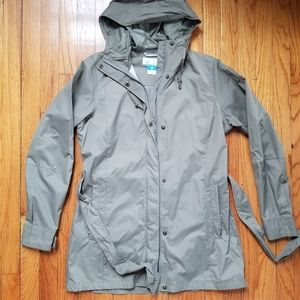 Columbia brand rain jacket with hood, size M